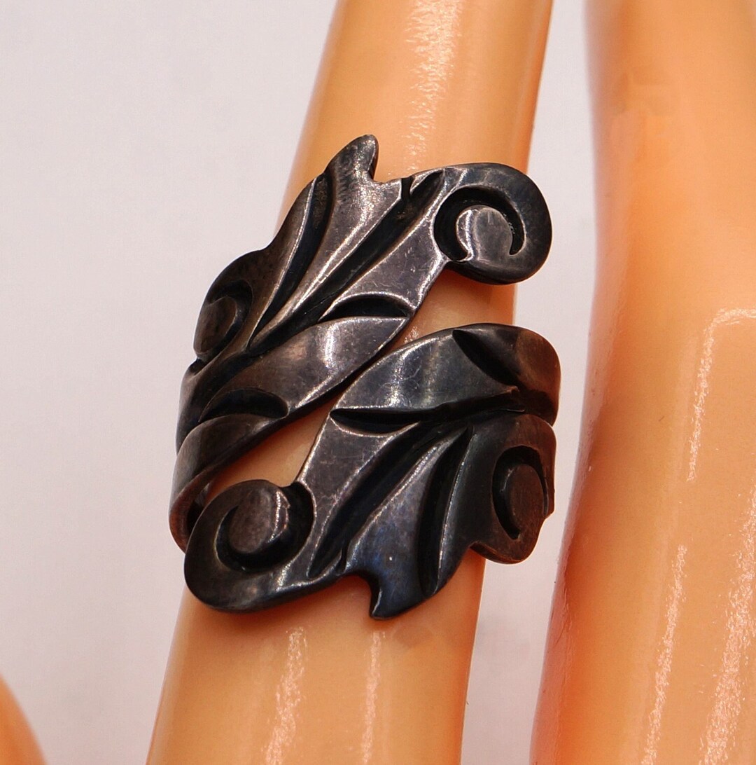 Vintage Taxco Silver Leaf Wrap Ring: R. Cazares Mexican Jewelry