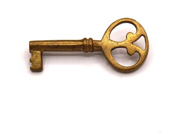 Vintage Brass Skeleton Key Brooch