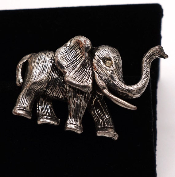 Vintage Hobe' Tusked Elephant Silver Tone Textured