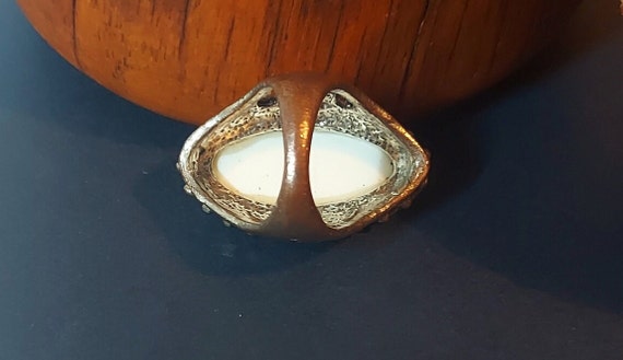 Large Chunky White Faux Stone Silvertone Ring Siz… - image 7