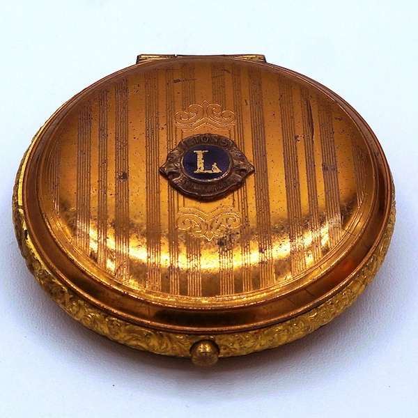 Vintage Elgin Style Brass Rouge & Powder Lions Club International Emblem Compact