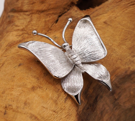 Monet Butterfly Vintage Brooch Silver Tone Brushe… - image 9