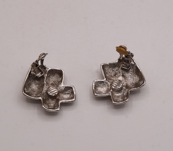 アンティーク Vintage Givenchy Asymmetrical Geometric Woven Silver Tone Clip-on