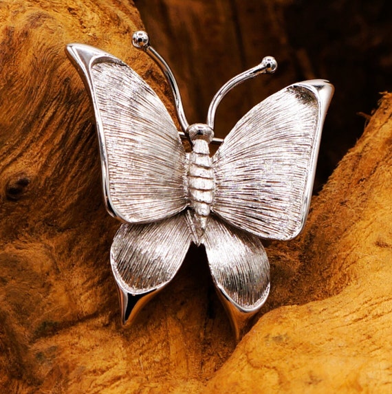 Monet Butterfly Vintage Brooch Silver Tone Brushe… - image 3