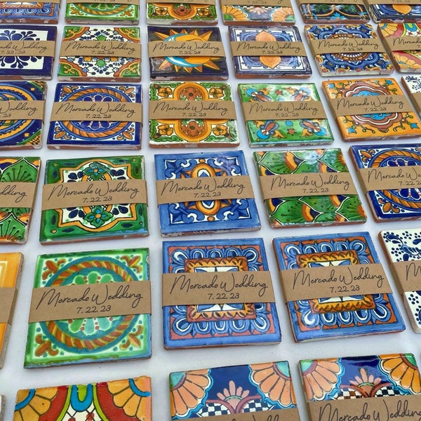 Posavasos de recuerdo de boda con azulejos mexicanos