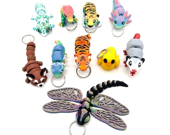 Articulating fidget Keychain, Opossum, Bearded Dragon, Axolotl, Dinosaur, Tiger, Dragonfly, Red Panda, Duck, Rainbow Gecko
