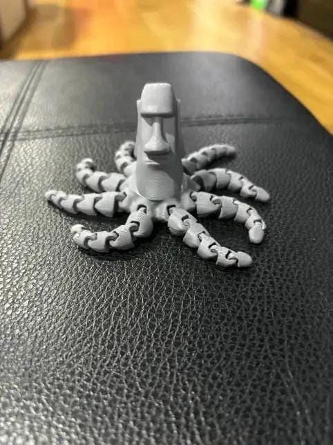 ISETAN 3D ART PROJECT × AUTO MOAI Articulating Moai Octopus Statue, Easter Island Stone Head