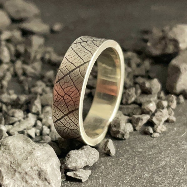 Handmade Sterling Silver Leaf Ring, Leaf Skeleton Ring, Sterling silver ring with leaf effect. Promise Ring silver, Engagement Ring Band,
