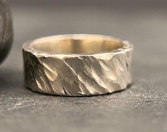 Rustic Men's Silver Ring – Handcrafted 925 Sterling Band with Hammered Texture – Wide Unisex Statement Ring