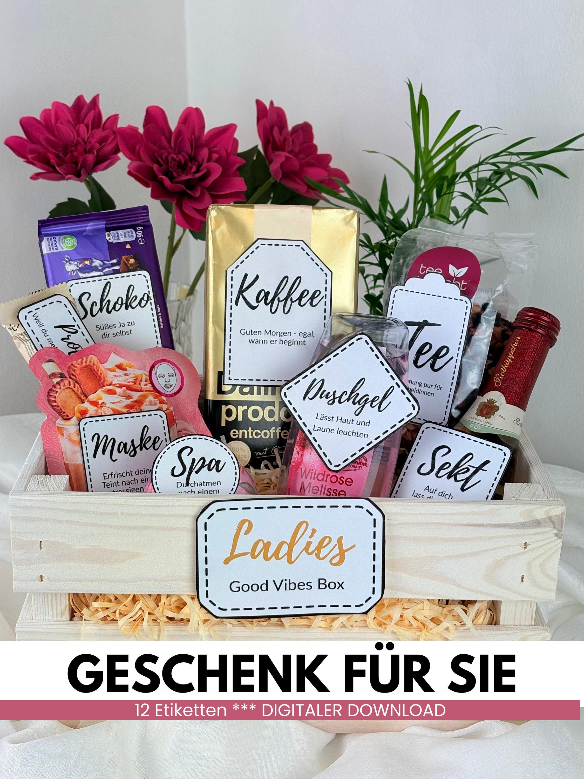 gartenboxen kunststoff Keter Kissenbox Westwood Aufbewahrungsbox 568 Liter für Terrassenmöbel aus Kunststoff, Auflagenbox Gartenbox anthrazit Holz Optik mit Gasdruckfedern christmas collection