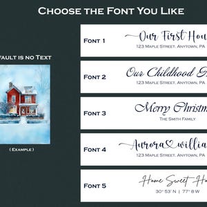 Może przedstawiać: Obraz przedstawiający opcje czcionek do spersonalizowanych dekoracji domu. Zawiera przykłady takie jak "Our First House" i "Home Sweet Home", z adresami i wsp&oacute;łrzędnymi. Pokazany jest r&oacute;wnież akwarela czerwonego domu w zimie.