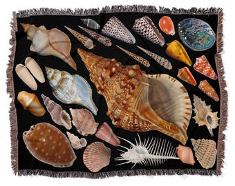 Cozy Woven Seashell Blanket, Sea Shell Blanket, Beach Lover Gift, Shell Collector Gift, Coastal Home Decor, Summer Throw Blanket