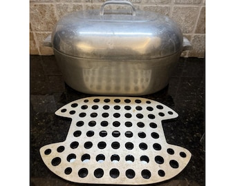 Wagner Ware Sidney-O- MAGNALITE 13 Qt Roaster w/ Lid & Trivet Dutch Oven 4267-m