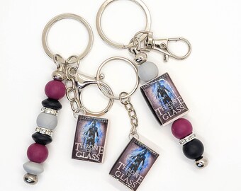 Throne of Glass Mini Book Keychain – Sarah J. Maas Fantasy Series Inspired Gift, SJM Keyring for Readers & Book Lovers