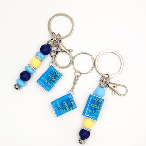 A Court of Frost and Starlight Mini Book Keychain – ACOFAS Merch for Fantasy Romance Readers | BookTok Book Lover Gift | Romance Keychain