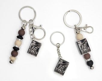 The Sinner Mini Book Keychain – Dark Romance Keychain with Beaded Charm – Spicy Book Merch for Fiction-Obsessed Readers