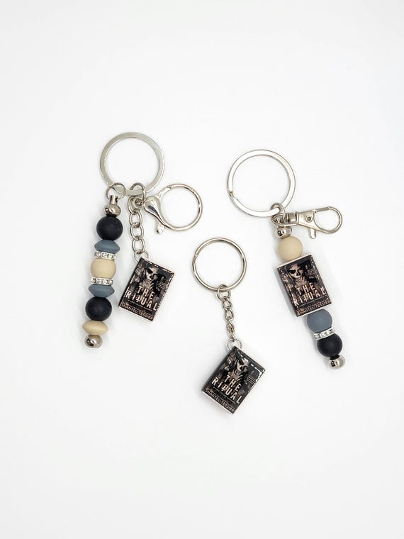 The Ritual Mini Book Keychain – Dark Romance Keychain with Beaded Charm – Spicy Book Merch for Fiction-Obsessed Readers