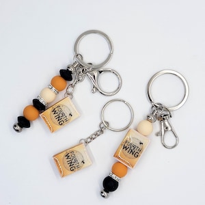 Fourth Wing Bookish Keychain – Mini Book Charm for Readers | Fantasy Book Gift, BookTok Favorite, Violet Sorrengail Fan Gift