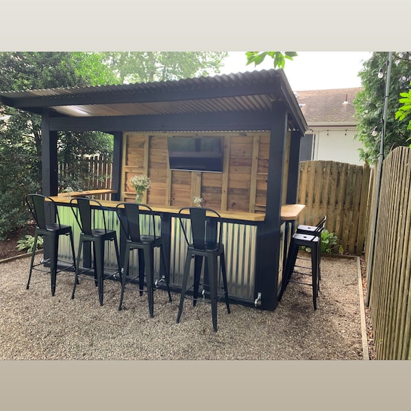 Tin and Wood Outdoor Bar: Patio Poolside Bar