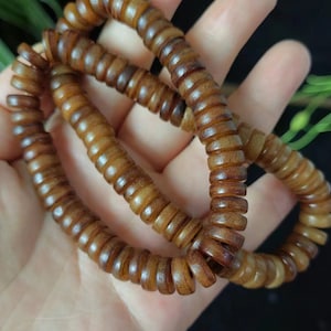 Prayer Beads Mala Yak Bone Rosary Mala Nepalese Buddhist Yak Bone Vintage Tibetan Necklace Meditation Beads Pendant Nepal Buddhist gift P005
