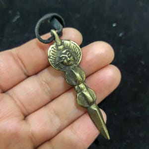 Tibetan Brass Amulet Handmade Nepal Collectibles, Tantra Buddhism Talisman Charm Mini tiny Vajra phurpa Mythical Buddhism Dorje Vajra Phurba