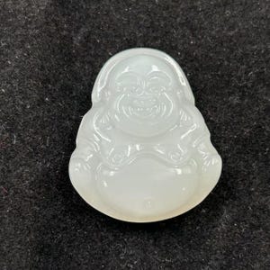 Wisiorek z jadeitu Maitreya, naszyjnik z jadeitu Fortune, ręcznie rzeźbiony amulet Fengshui, talizman buddyjski, biżuteria kryształowa Śmiejący się Budda