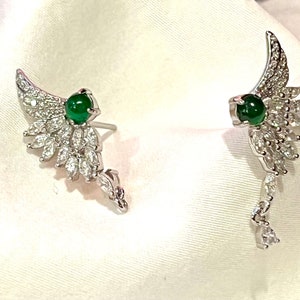 Green Jadeite and diamond earrings with fine silver (2.88g)