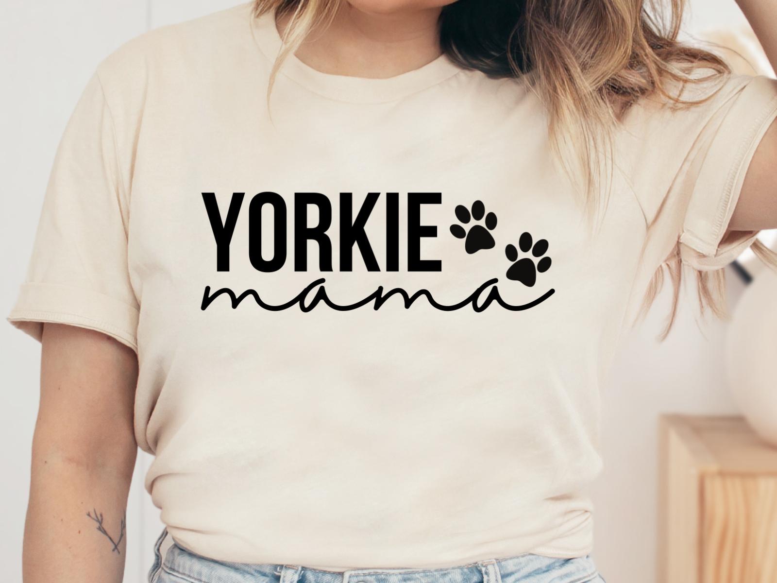 Yorkie maman Png, Yorkie maman cadeau png, amoureux des chiens Png, chemise maman chien design png, cadeau maman chien png, impression de pattes, design tendance maman chien png