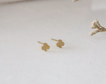 Clover Gold Studs - Simple Gold Clover Earrings, Dainty Everyday Studs, Classic Layering Clover Studs, Gold Clover Earrings, Jewelry Gift