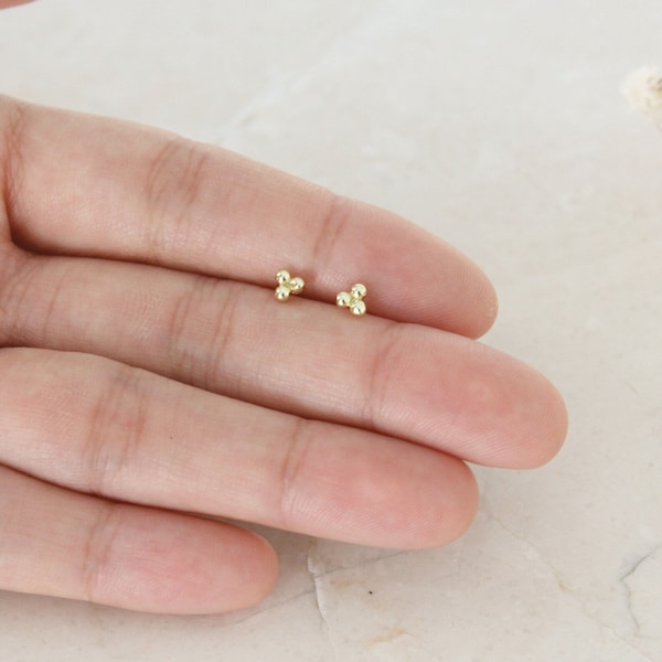 Three Dot Stud Earrings - Gold Cartilage Stud Earrings - Three Ball Cluster Stud Earrings - Dainty Gold Dot Layering Earrings - Jewelry Gift