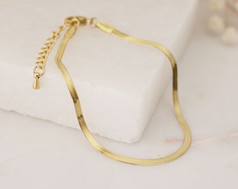 Snake Gold Chain Bracelet - Dainty Herringbone Chain Bracelet - Flat Gold Snake Bracelet - Dainty Gold Layering Bracelet - Jewelry Gift