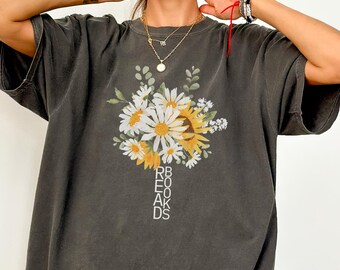 Comfort Colors Womens Reading Shirt, For Mother's Day, Booklover T-Shirt Gift, Readers Tshirt, Wildflower Bookworm Shirt Book Shirt Bookish