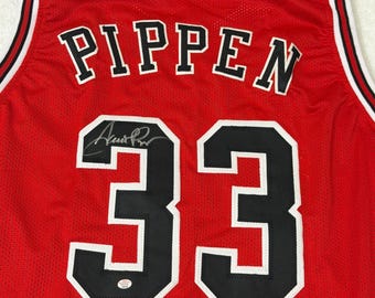 Scottie Pippen Chicago Bulls Basketball Jersey COA Unterschrieben