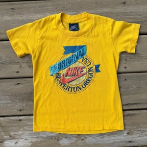 80s Kids Toddler Vintage Nike Blue Tag Yellow Beaverton Oregon T-Shirt S 5y 6y 7y