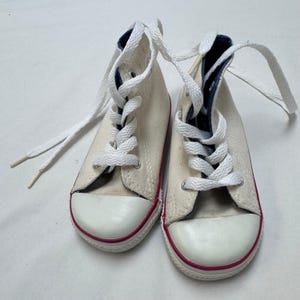 90s Kids Toddler Vintage High Top Off White Converse Lace Sneakers Made In USA 6.5 Infant