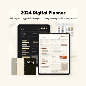 Pode incluir: Uma agenda digital para 2024 com 433 páginas, páginas hiperligadas, seções anuais, mensais, diárias e notas de estudo. A agenda é mostrada em um tablet com fundo preto e texto branco. A agenda inclui um calendário, uma lista de tarefas e uma seção de notas. A agenda também está disponível em uma versão física com uma capa preta.