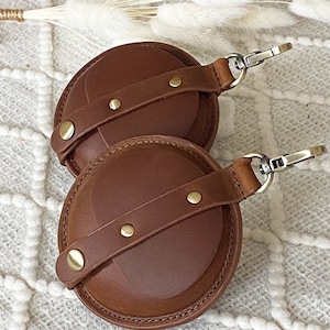 Funda de cuero personalizada para Airpods, monedero de cuero con forma de dado, llavero con monedero, monedero de cuero, monedero, llavero con monedas
