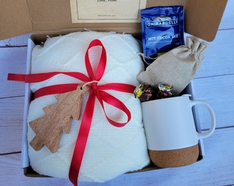 Holiday BOX TO GIFT,  perfect gift for her for any occasion, holiday gift box, Christmas gift box