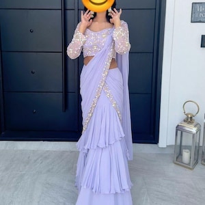 Lehenga Saree lista para usar: Georgette con bordado de lentejuelas y hilo estilo Bollywood
