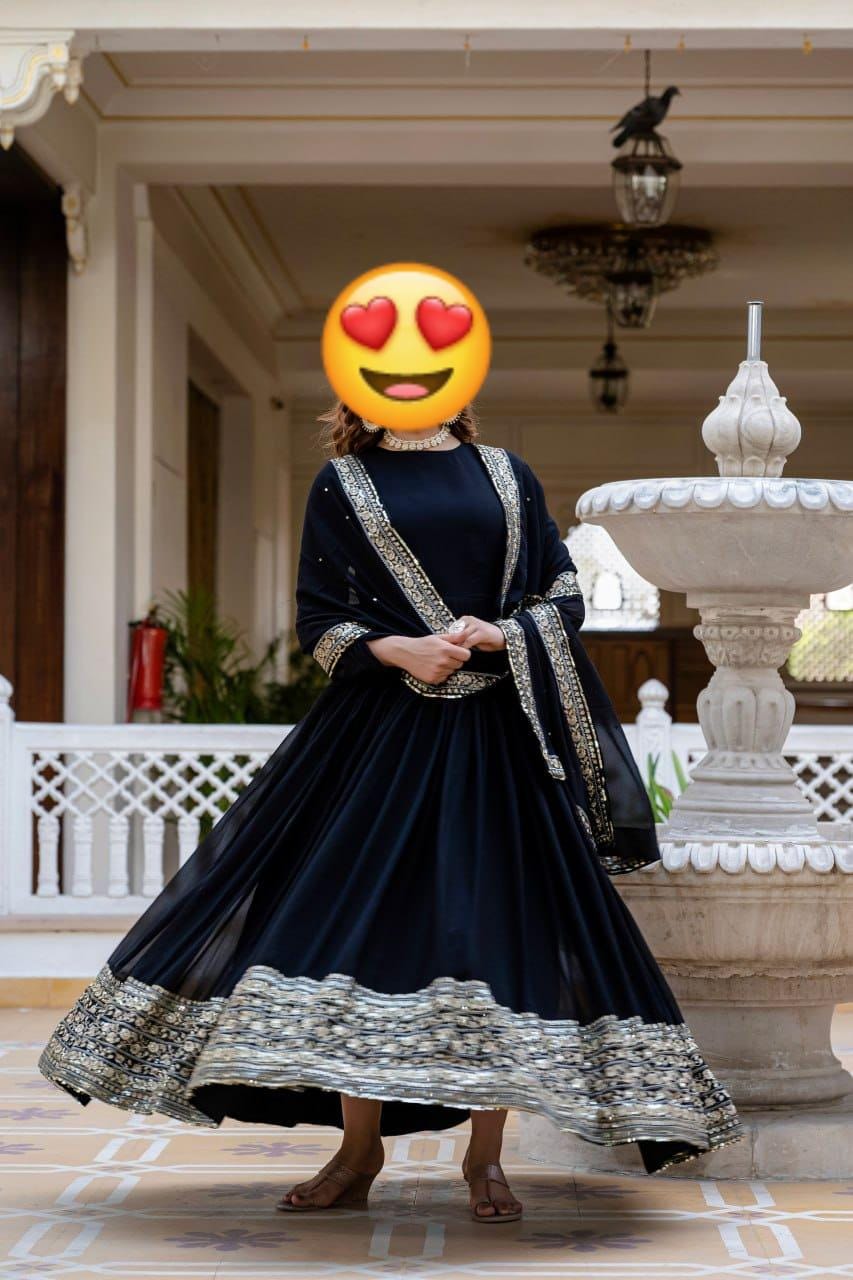 anarkali dress in black Men's Black Solid Color Lapel Neck Short Sleeve Shirt – Roar Fox main image 1