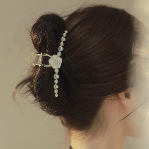 The prettiest hair clips you need 🖤 #prada#designer#hairclips#haircli