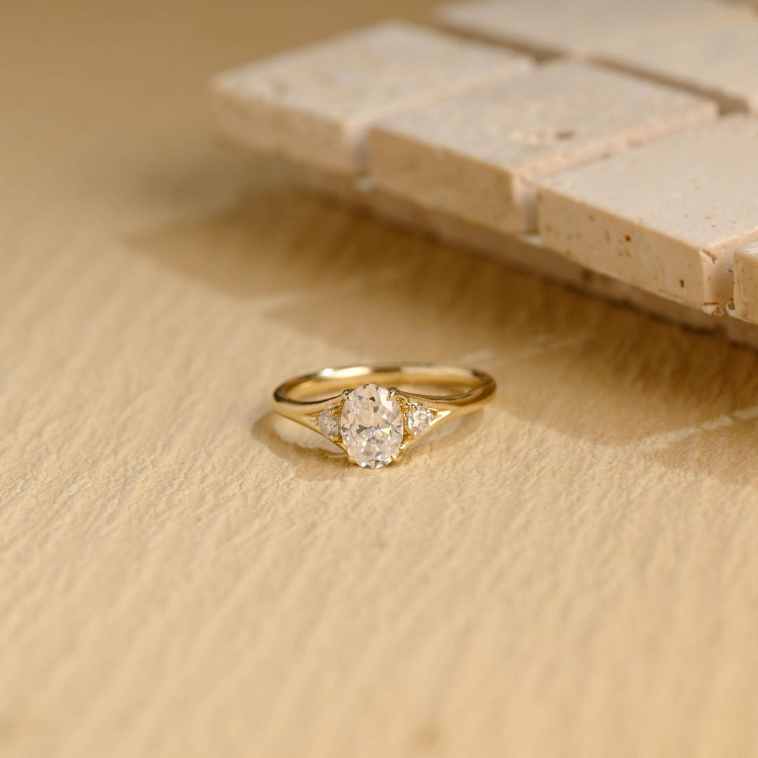 Solid Gold Split Shank Oval Cut Moissanite Engagement Ring, Art Deco ...