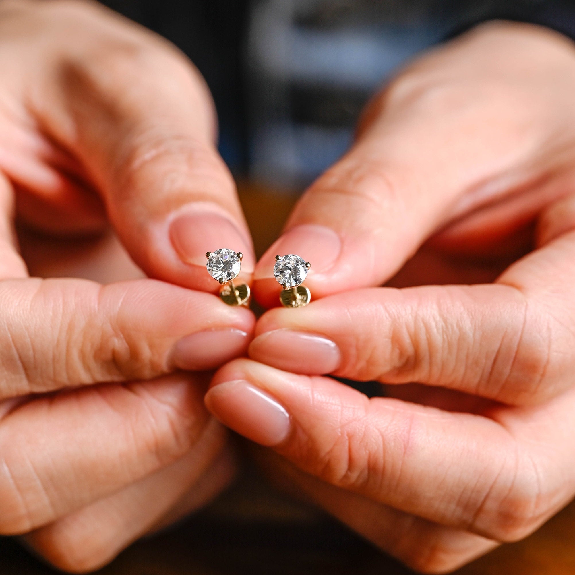 Orecchini A Borchia Donna 3Ct Moissanite Rotondo In Argento 925 Placcato Oro Giallo - Foto 5