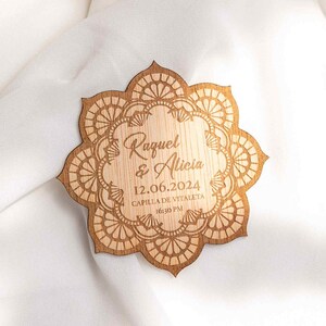 Round Wooden Invitation - Mandala Model - Customizable