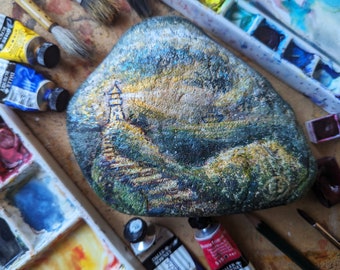 Painted Rock - Hand Painted Rock ornament - Painted stone - Fantasy Painting on Rock - Hand Painted Paper weight - Fantasy Art Ornament