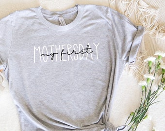 Erster Muttertag 1st Mothersday Mama TShirt Muttertagsgeschenk Geschenk TShirt für Mamas minimalistisches Shirt für Frauen Shirt Mama