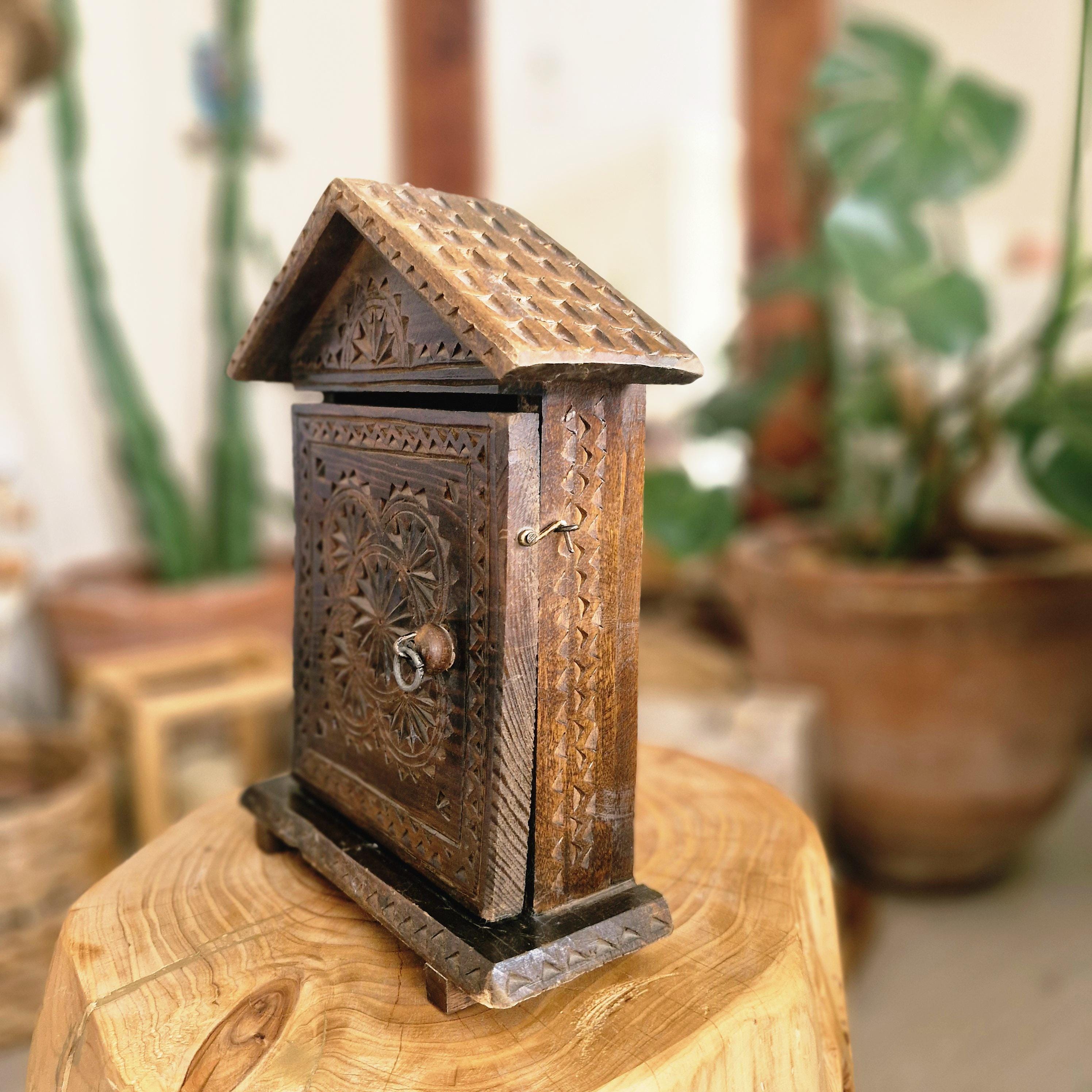 Key Box Rustic Vintage Hand-carved Wooden Key Cabinet – 1950s – Rustic Key Box – Small ...