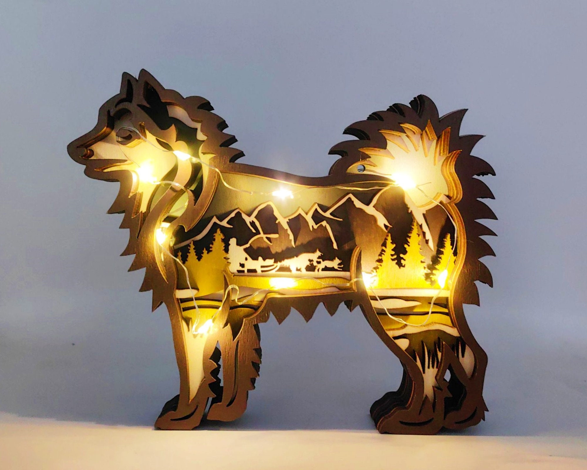 DUOBEY Auto Armaturenbrett Ornament Wedelnder Hund Auto-Armaturenbrett- Ornamente Sicheres Facettenreiches Relief Bastel-Autozubehör (Color : A) :  : Auto & Motorrad
