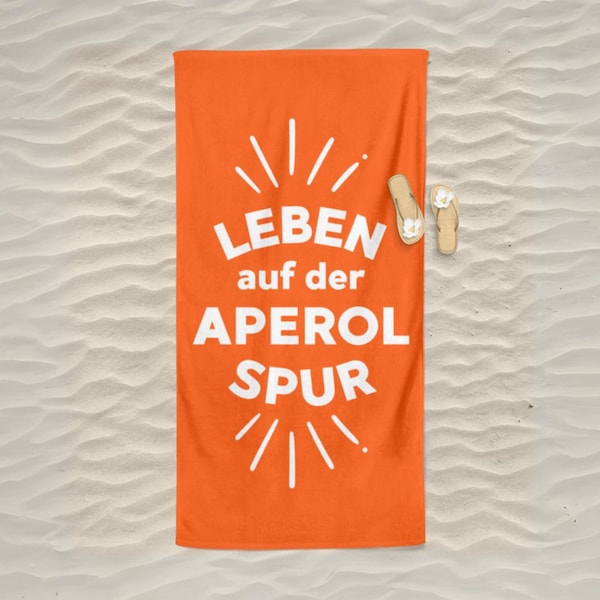 Strandtuch Leben auf der Aperol Spur | Geburtstagsgeschenk für Aperol Lover | Geschenkidee | Handtuch Orange | JGA Team Aperol | Badetuch