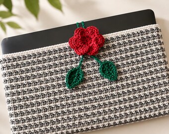 Crochet Laptop Case Pattern | Easy Sleeve With Flower Closure PDF & Video Tutorial